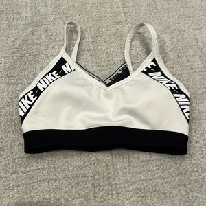 SUPER CUTE AND RARE NIKE BRA WITH PADS ATTACHED!! MEGA DEAL (not sold anymore!)